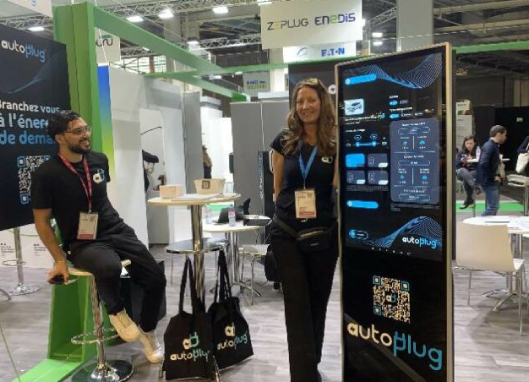 Mondial de l’Automobile : Autoplug présente son simulateur de recharge